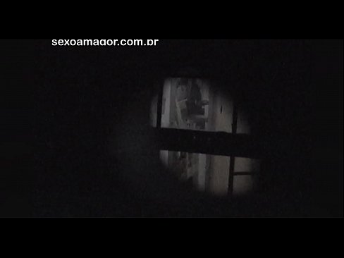 ❤️ Voajer iz susjedstva skriven iza šupljih cigli potajno snima Blondie ❌ Super seks kod nas ☑